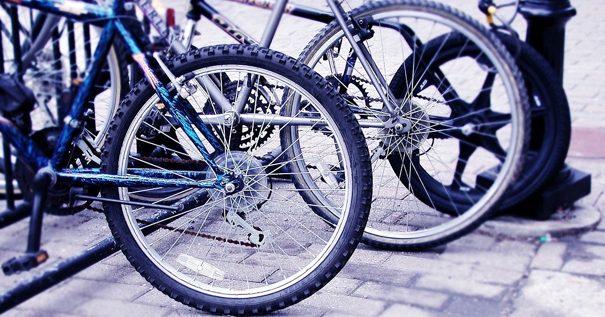 Read more about the article Bicicletário para condomínio: como organizar e escolher o local!