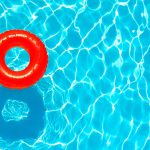 O que é preciso saber sobre piscina no condomínio? Confira!